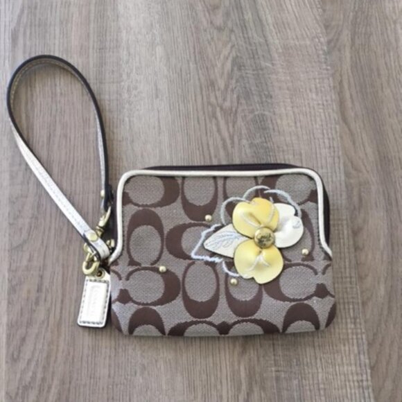 Coach Signature Brown Jacquard Wristlet with Yellow Floral Accent EUC - Picture 2 of 9